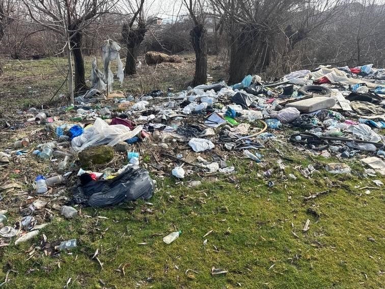 Хасково търси фирма да чисти незаконни сметища за 125 000 евро