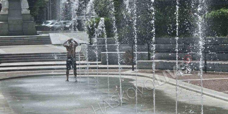 Жегата не отстъпва: Хасково измери 34,9°C, но рекордът още държи