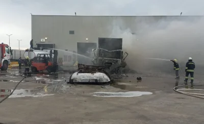 Взрив на газова бутилка подпали ТИР на &bdquo;Капитан Андреево&ldquo;: Камионът изгоря напълно