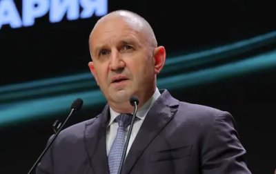 Предизборен тур: Радев влиза в директен контакт с хората в Габрово, Ловеч и Плевен (ВИДЕО)