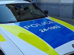 Арест в Харманли: Роднини задържани за схема за купуване на гласове, иззети тетрадки и 680 евро