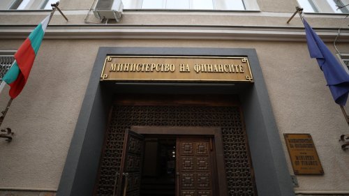 Петкова и Велкова влизат като зам.-министри във финансите: предупрежденията за дефицита се връщат в центъра
