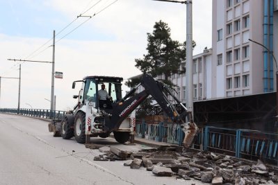 Започна ремонтът на опасния жп надлез в Хасково за 2.4 млн. евро
