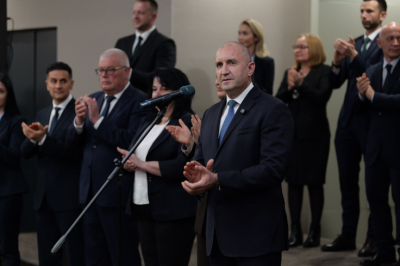 Залата в Бургас се оказа тясна: Радев с план срещу корупцията