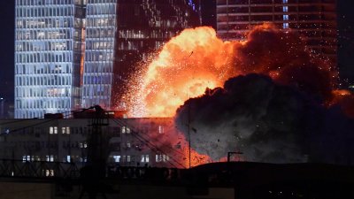 Удар след удар: Иран атакува над 100 цели в Израел, има загинали