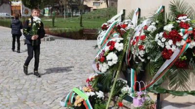 С церемония в Хасково отбелязаха 26 март &ndash; Ден на Тракия и Ден на Десети пехотен родопски полк