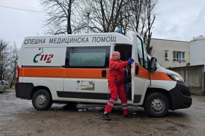 МВР: Служебна кола на ВиК-Хасково мина на &bdquo;Стоп&ldquo; и удари &bdquo;Фолксваген&ldquo; в &bdquo;Орфей&ldquo;