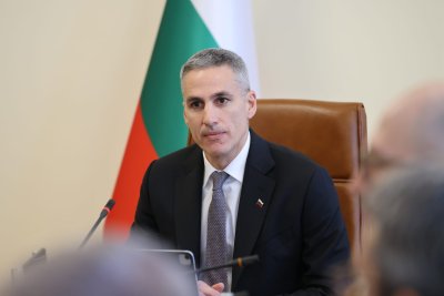 Правителството срещу парламента: Спорът за &bdquo;Съвета за мир&ldquo; на Тръмп стига до Конституционния съд