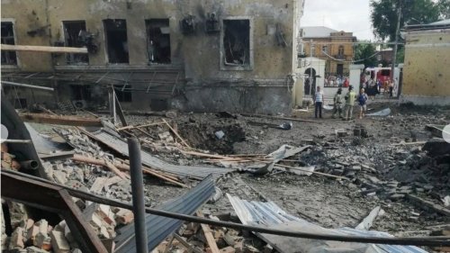 Украински дронове удариха Таганрог и Крим: твърдения за поразени &bdquo;Искандер&ldquo; и Ту-142, пожари в нефтени бази