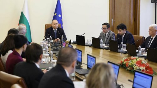 Брюксел удря България с процедура за дефицит &ndash; само месеци след еврото