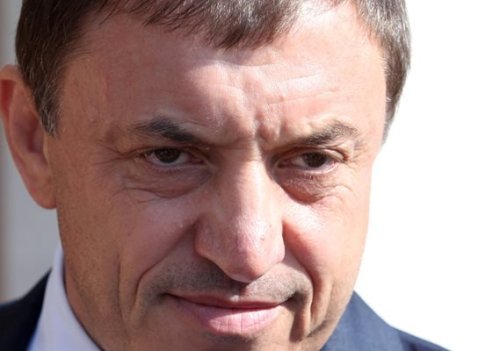 ФБР отключи телефона на Алексей Петров: следствието чака хиляди чатове и записи за поръчителя
