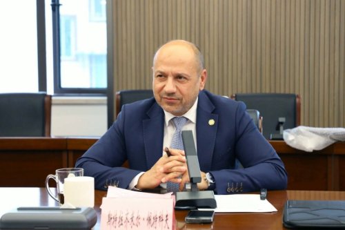 Кметска лакомия за власт: как Страцимир Петков се озова начело на Футболен клуб Ловеч