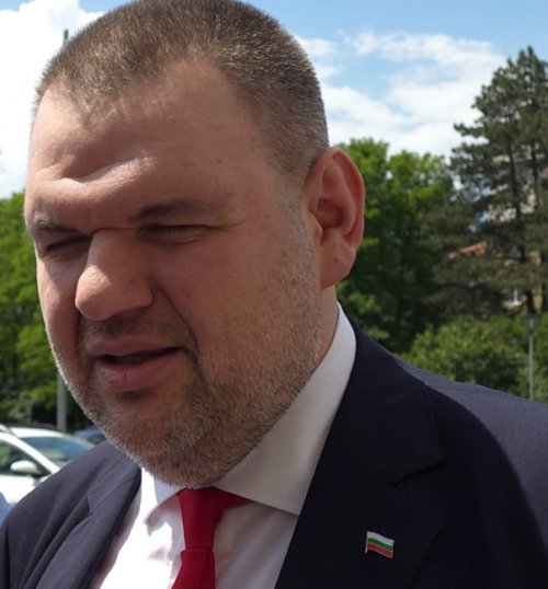 Пеевски в Кърджали: &bdquo;Страхът от протеста спря ареста на кмета&ldquo;