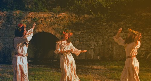 Еньовден в Хасковско: Каснаково и Райново събират хора с ритуали, билки и фолклор