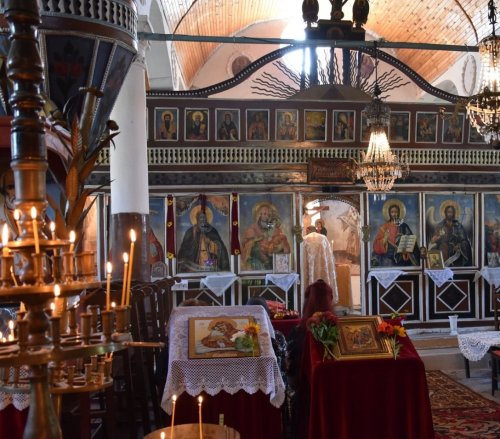 Илинден събра Поляново в храма &bdquo;Св. пророк Илия&ldquo;: литургия, водосвет и курбан за здраве
