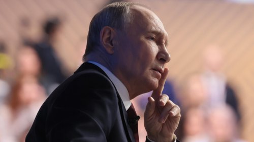 Путин призна за недостиг на горива: Украйна удари рафинерия в Южна Русия