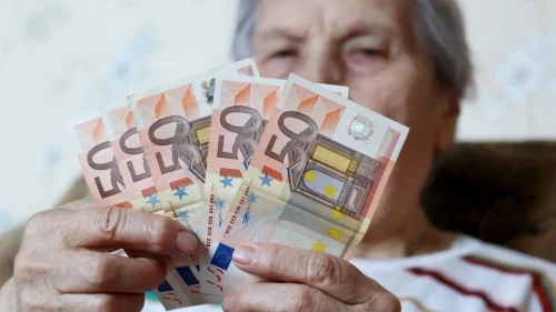 Пенсиите скачат с 7,8%: 71 000 души в Хасково ще видят парите от 7 юли
