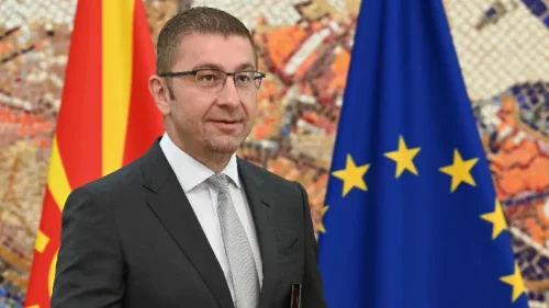 Мицкоски предлага &bdquo;трети съдия&ldquo;: преговори с България само с представител на ЕС