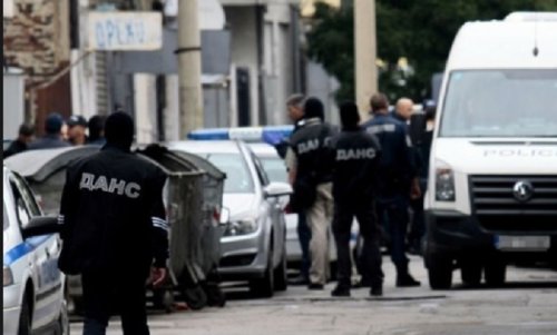 18 арестувани в Пловдив: МВР и ДАНС разбиха клуб с неонацистки символи и връзки с &bdquo;Кръв и чест&ldquo;