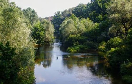Бяла вода потече в река Харманлийска: спешни проби край Хасково и сигнал за замърсяване