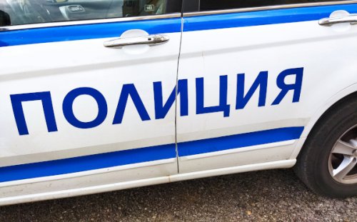 Полицията удари адрес в Свиленград: иззеха над 1 000 дрехи с лога на защитени марки