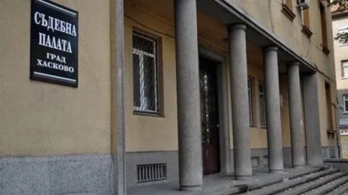 Съдът остави в ареста мъж от Димитровград: обвинен е в опит за изнасилване на майка си