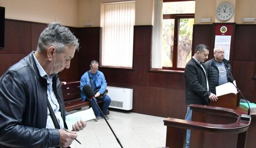 Съдът влиза в битката за референдума срещу бежански център в Симеоновград: решение до месец