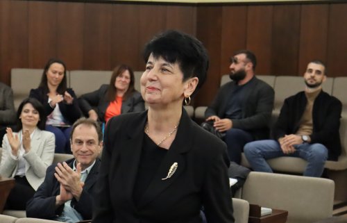 &bdquo;Лекар на годината 2026&ldquo; в Хасково: Неонатологът д-р Надя Вачева &ndash; Мутафчиева с голямата награда