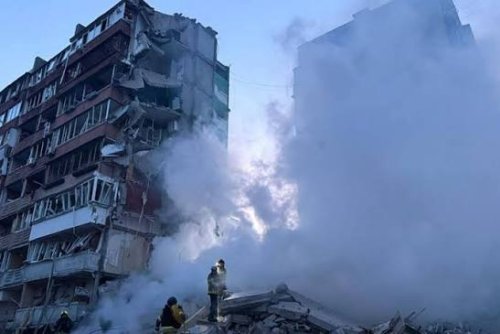 Руски дрон удари жилищен блок в центъра на Киев: 14-годишно дете загина, девет са ранени