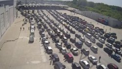 Рекорд на &bdquo;Капитан Андреево&ldquo;: над 10 400 коли за денонощие, чакането остава