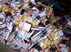 Удар по контрабандата на &bdquo;Капитан Андреево&ldquo;: иззеха 9020 цигари без бандерол, храни и &bdquo;ментета&ldquo;