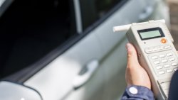 Посред бял ден в Свиленград: заловиха шофьор с 3.97 промила, отказал кръвна проба