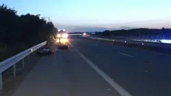Две тежки катастрофи за часове на АМ &bdquo;Марица&ldquo;: удар между два &bdquo;Мерцедес&ldquo;-а и ТИР, преминал през мантинелите