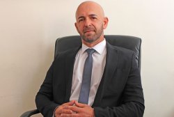 Радев назначи нов заместник областен управител в Хасково: кой е Олег Филев