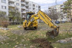 Започна основен ремонт в &bdquo;Изгрев&ldquo;: Свиленград пренарежда междублоковите пространства