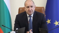 Атаки с дронове край България: Радев вика Митрофанова и търси помощ от НАТО