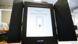 Машинният вот под въпрос преди балотажа: 10 гласа &bdquo;изчезнаха&ldquo; в 9 секции в Хасковско